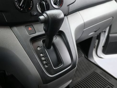 Used 2020 Nissan NV200 SV FWD image 23