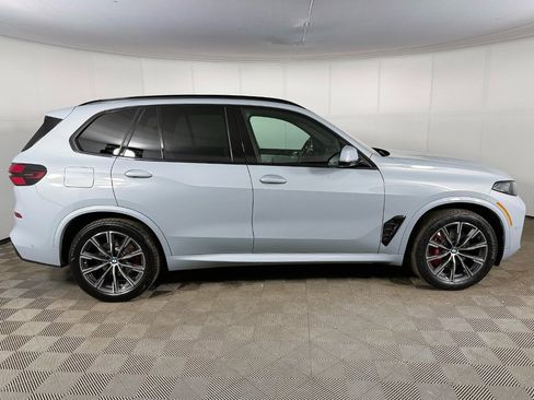 Used 2024 BMW X5 xDrive40i w/ M Sport Package image 16