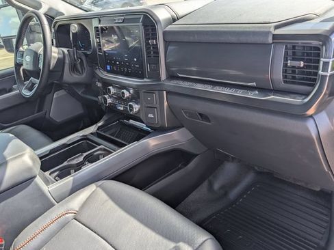 Used 2025 Ford F250 Lariat w/ FX4 Off-Road Package AWD/4WD image 26