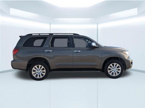 Used 2014 Toyota Sequoia Platinum image 7