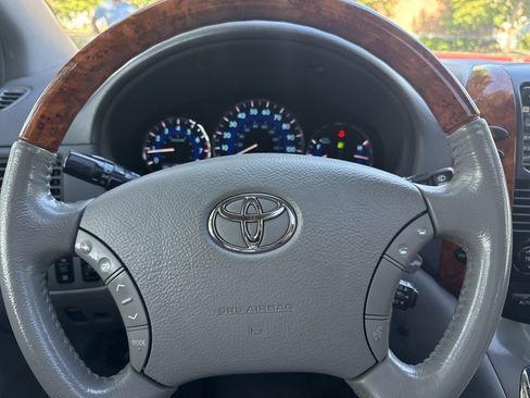 Used 2008 Toyota Sienna XLE AWD/4WD image 31