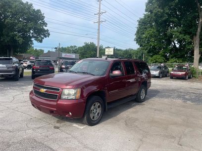 Used 2008 Chevrolet Suburban LT w/ Convenience Package 1