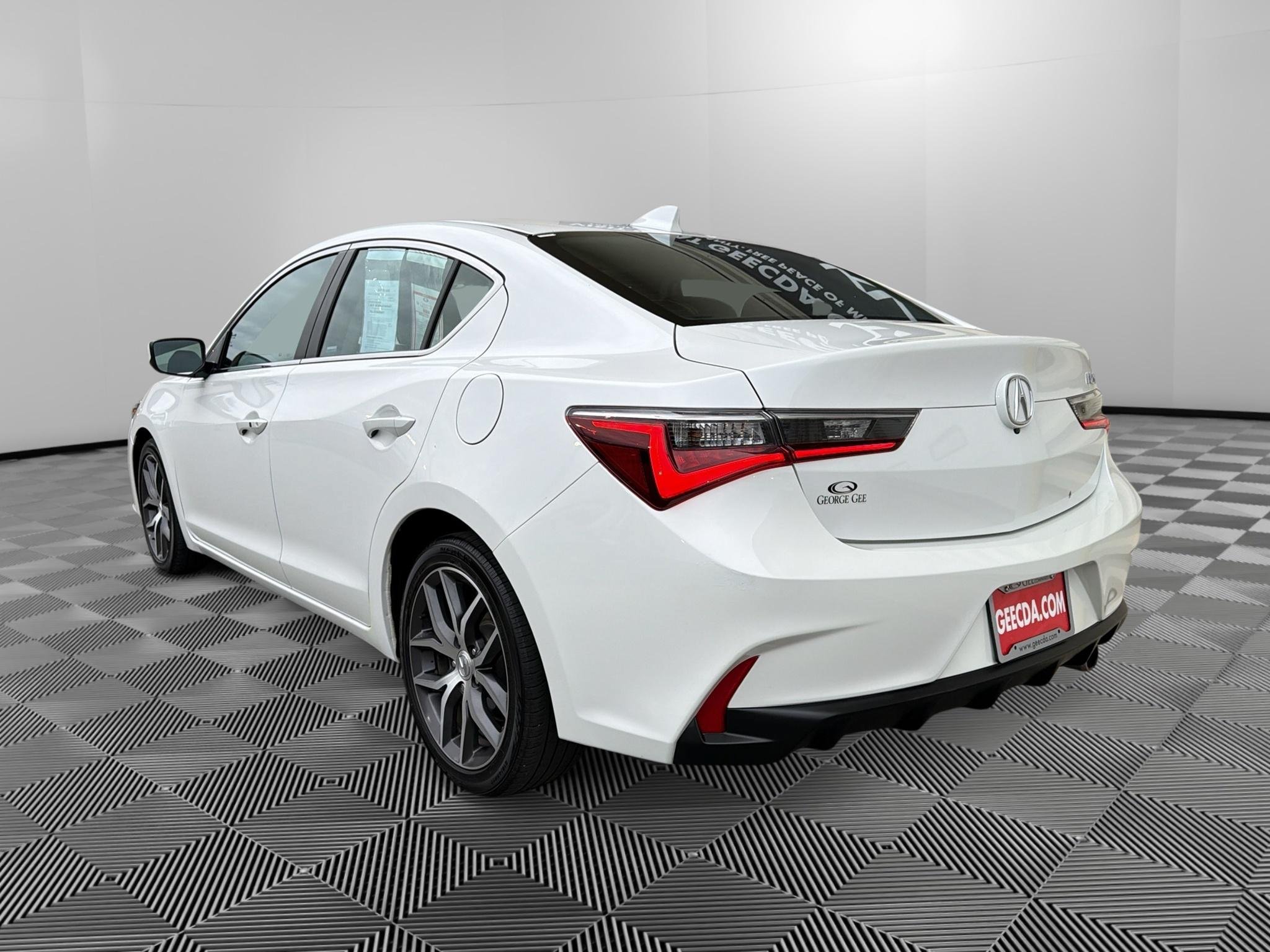 Used 2019 Acura ILX FWD image 6