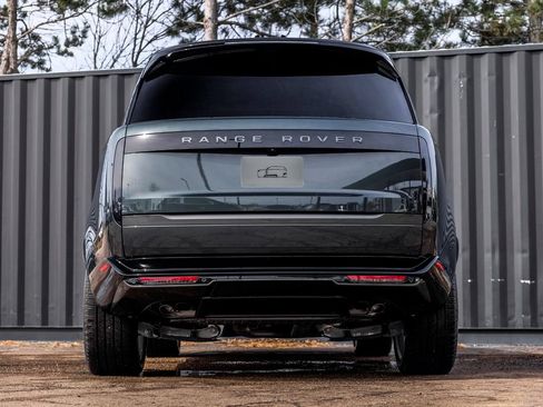 New 2026 Land Rover Range Rover Long Wheelbase SE AWD/4WD image 7