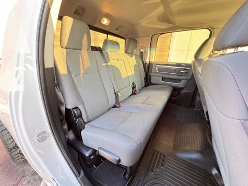 Used 2017 RAM 2500 SLT w/ Luxury Group image 40