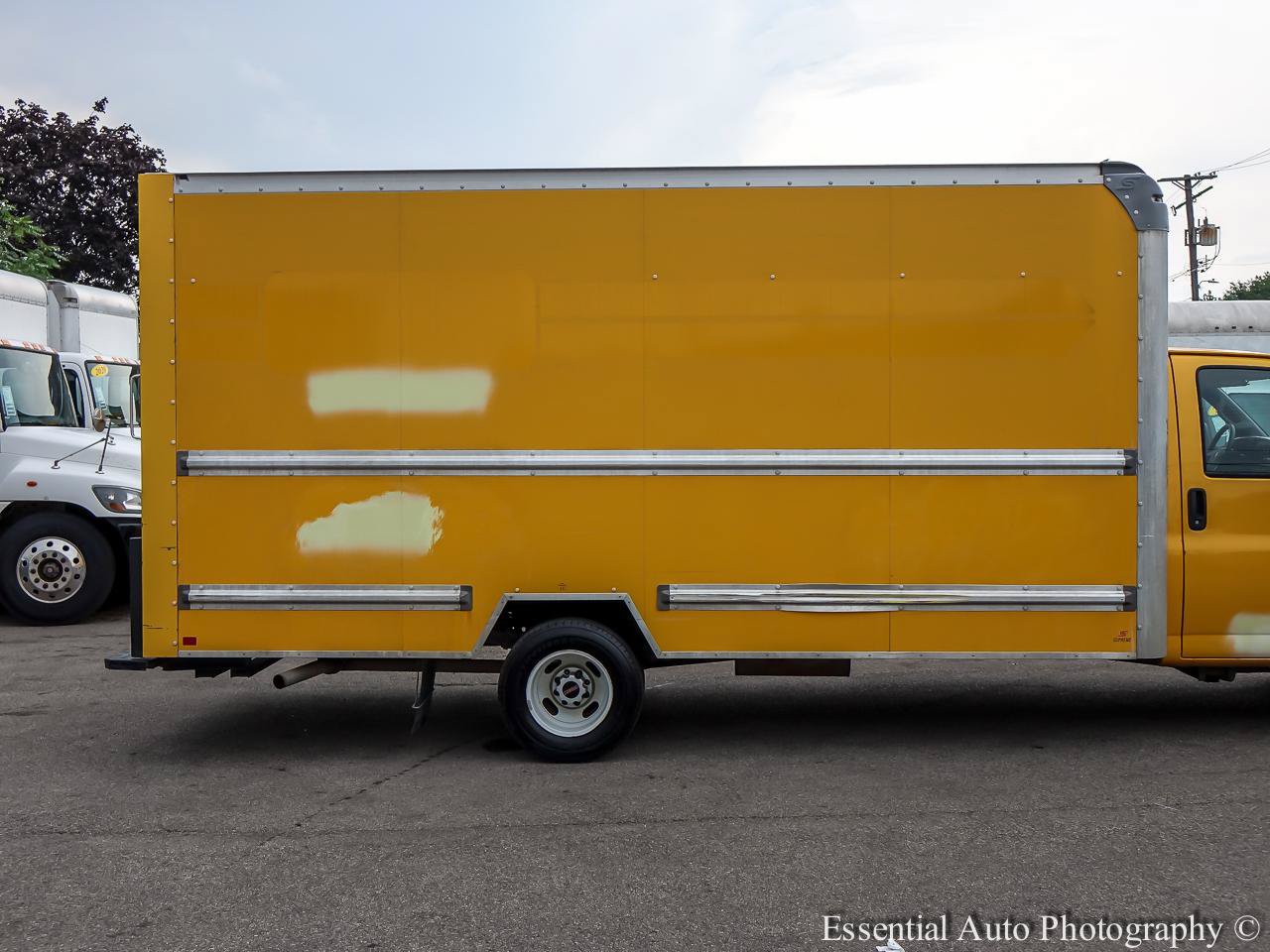 Used 2021 GMC Savana 3500 Extended w/ Power Convenience Package RWD image 7