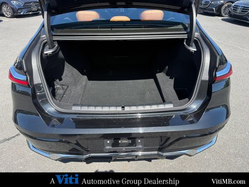 Used 2025 BMW 740i xDrive AWD/4WD image 24