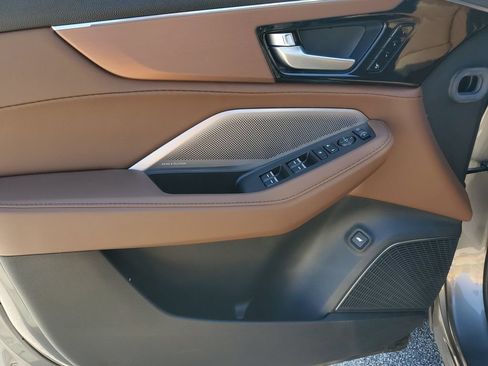 Certified 2026 Acura MDX w/ Technology Package FWD image 19