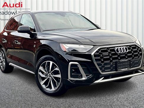 Used 2025 Audi Q5 2.0T Premium Plus w/ Premium Plus Package image 3