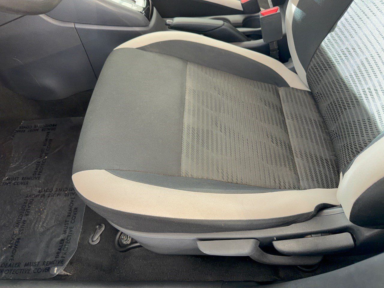 Used 2020 Nissan Versa SV FWD image 16