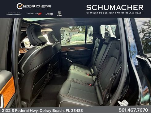 Used 2023 Jeep Grand Cherokee Summit AWD/4WD image 14