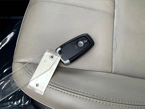 Used 2021 Ford Ranger Lariat w/ Trailer Tow Package image 11