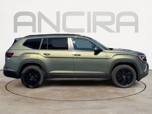 New 2026 Volkswagen Atlas SE FWD image 9