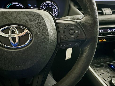 Used 2021 Toyota RAV4 LE image 44