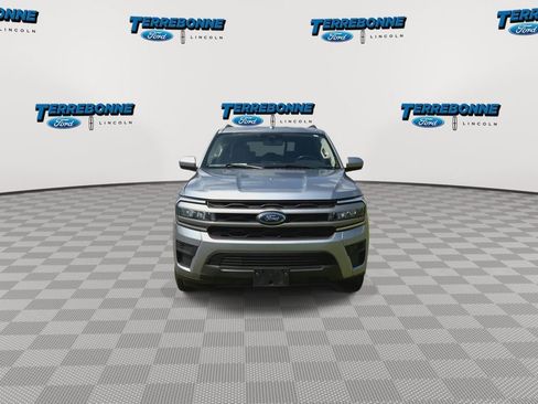 Certified 2024 Ford Expedition Max XLT image 3