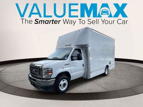 Used 2022 Ford E-350 and Econoline 350 Super Duty image 8