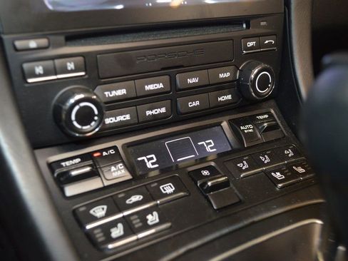 Certified 2019 Porsche 911 Targa 4 GTS image 29