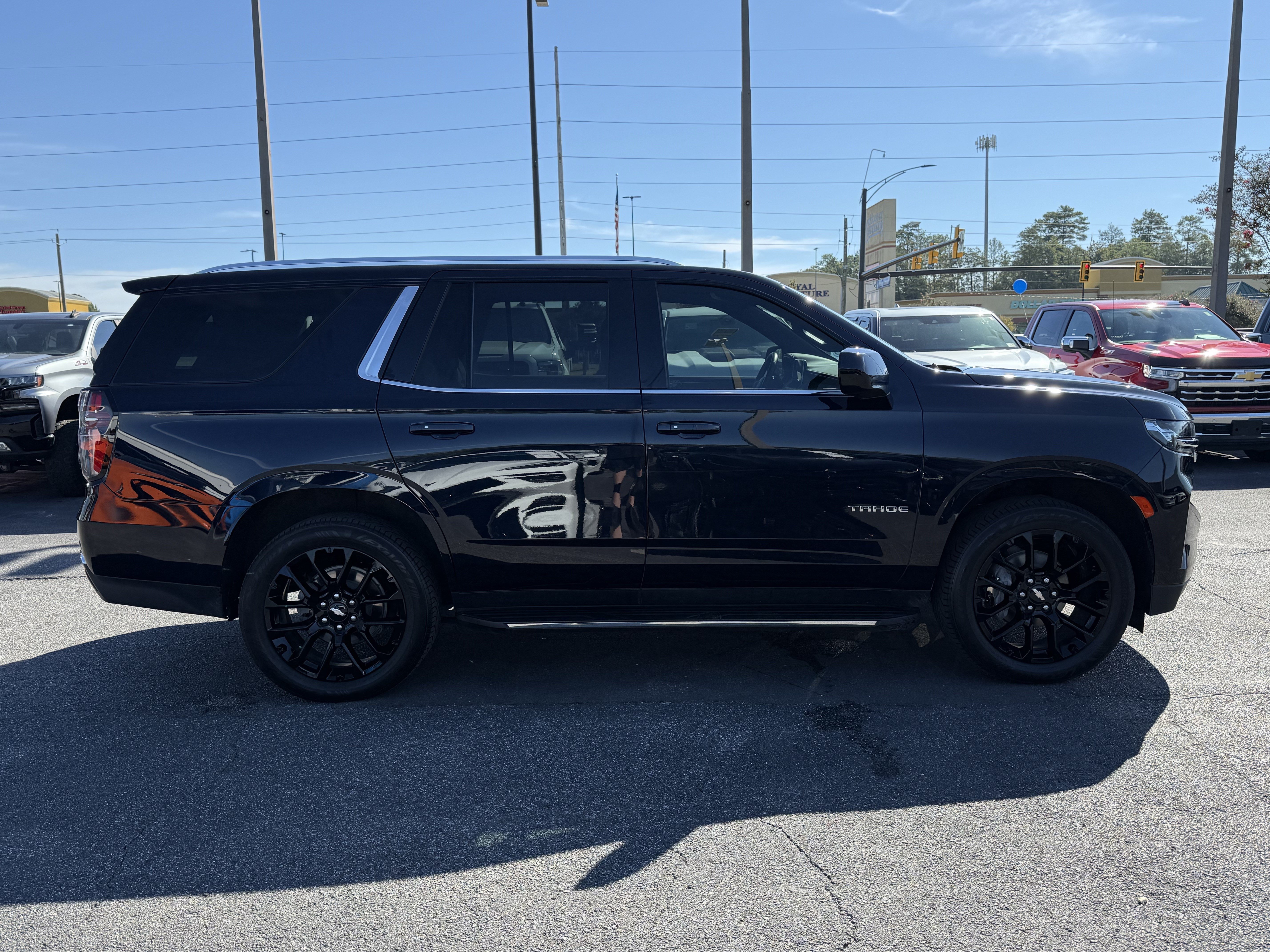 Used 2023 Chevrolet Tahoe LT RWD image 11