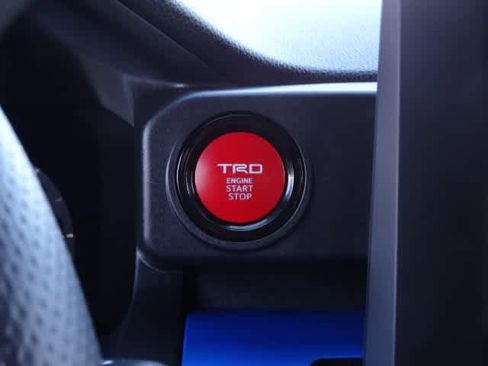 Used 2025 Toyota Tacoma TRD Off-Road image 30