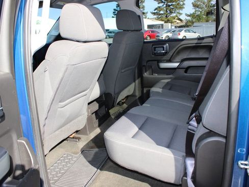 Used 2017 Chevrolet Silverado 1500 LT w/ Trailering Package image 9