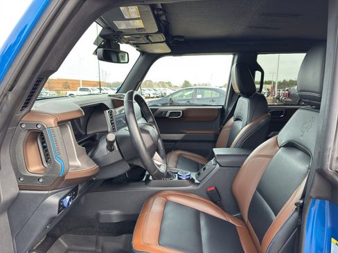 Used 2023 Ford Bronco Outer Banks image 11