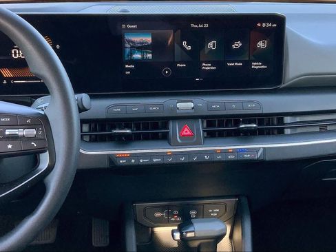 Used 2025 Kia K4 FWD image 7