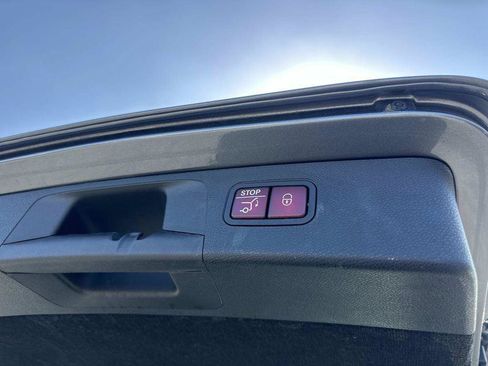 Used 2018 Mercedes-Benz E 63 AMG S image 36