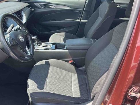 Used 2018 Buick Regal Preferred w/ Sights and Sounds Package AWD/4WD image 15