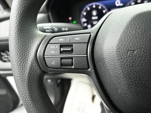 Used 2023 Honda Accord EX image 16