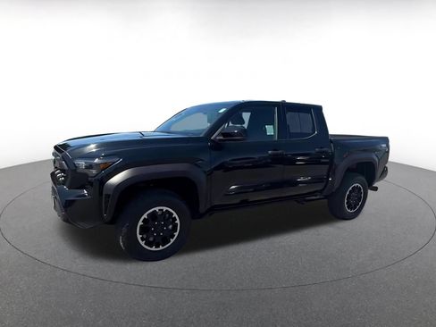 Used 2025 Toyota Tacoma TRD Off-Road AWD/4WD image 8
