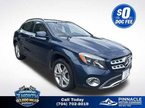 Used 2019 Mercedes-Benz GLA 250 4MATIC w/ Premium Package image 1