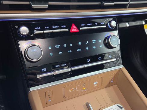 New 2026 Hyundai Santa Fe Calligraphy FWD image 22