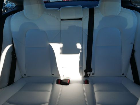 Used 2019 Tesla Model 3 Long Range image 13