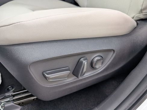 New 2026 Toyota Grand Highlander XLE image 11