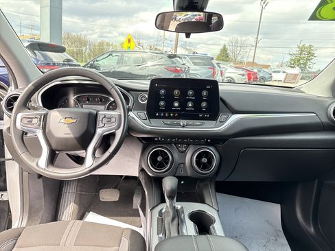 Used 2023 Chevrolet Blazer LT AWD/4WD image 13