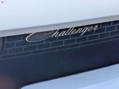 Used 2021 Dodge Challenger R/T Scat Pack RWD image 11