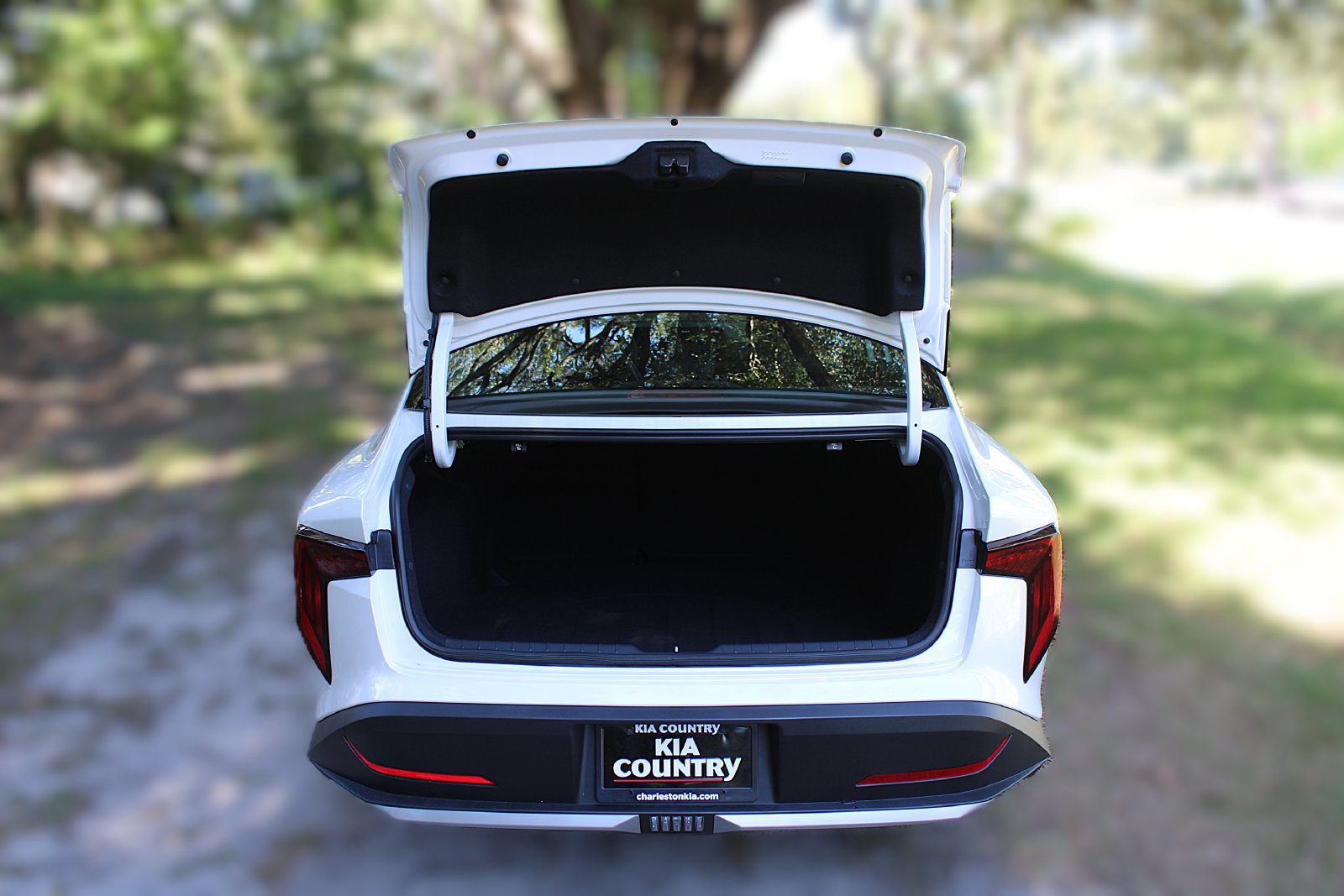 New 2026 Kia K4 FWD image 9