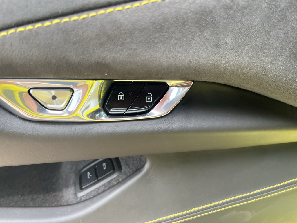 Used 2020 Chevrolet Corvette Stingray Premium Cpe w/ 3LT Preferred Equipment Group RWD image 13