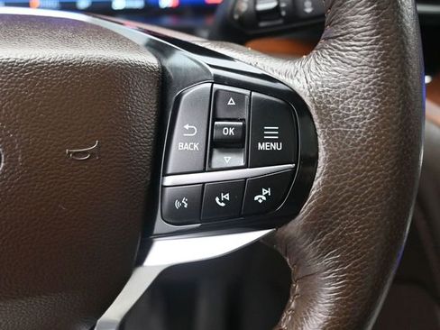 Used 2024 Ford Explorer King Ranch w/ Technology Package image 35