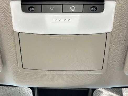 Used 2024 Nissan Altima 2.5 SV image 36