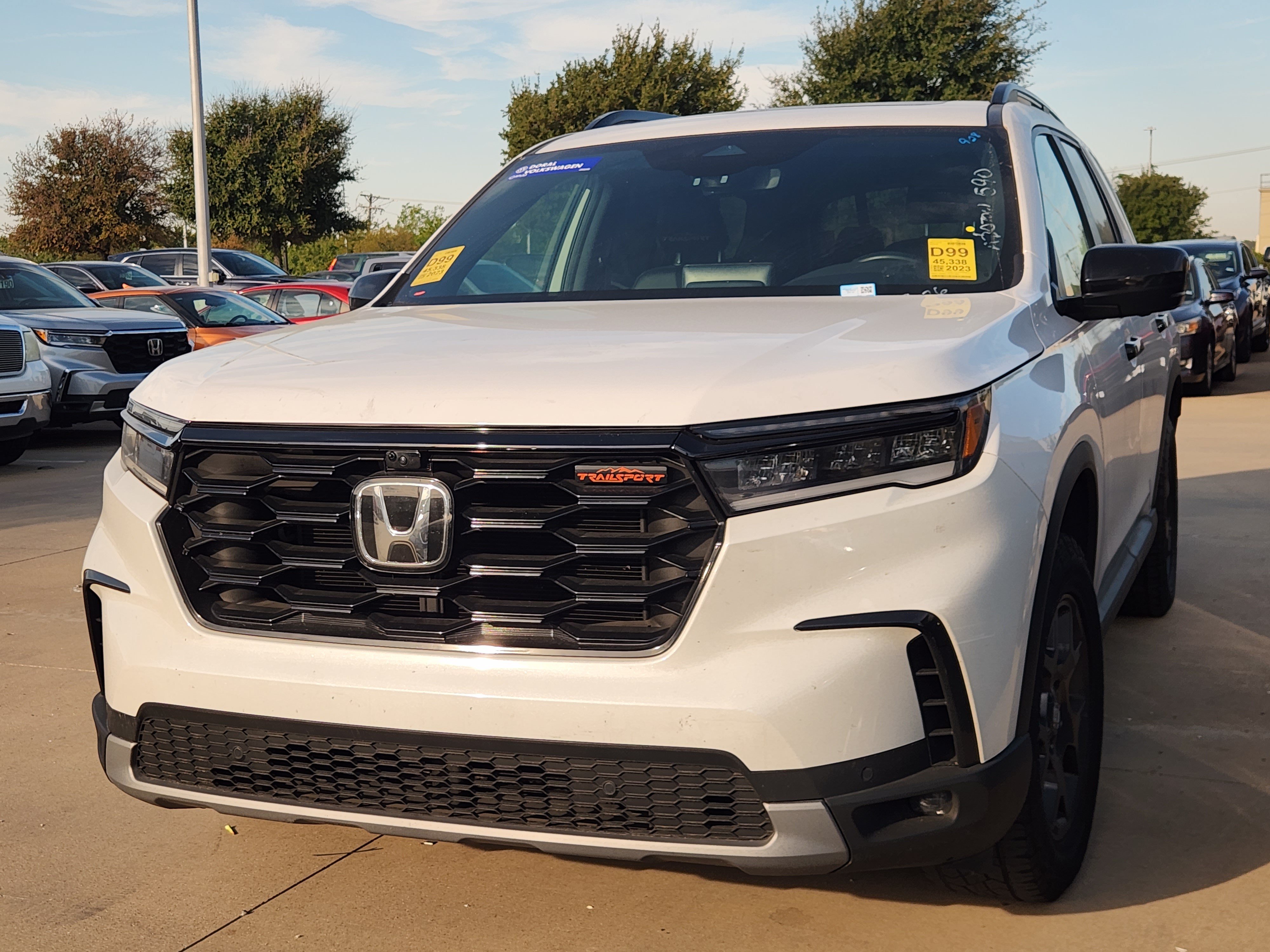 Certified 2023 Honda Pilot TrailSport image 1
