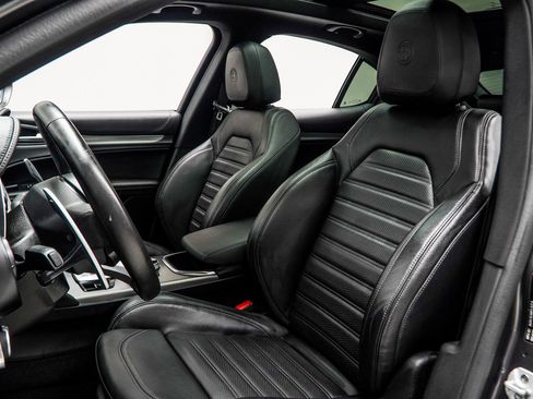 Used 2023 Alfa Romeo Stelvio Veloce image 43