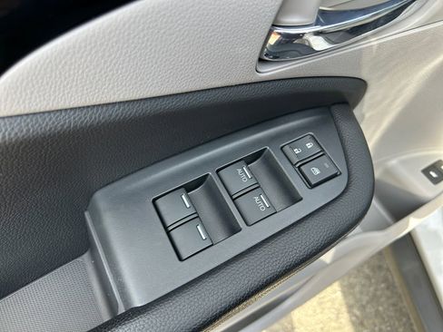 Used 2021 Honda Pilot Touring image 24