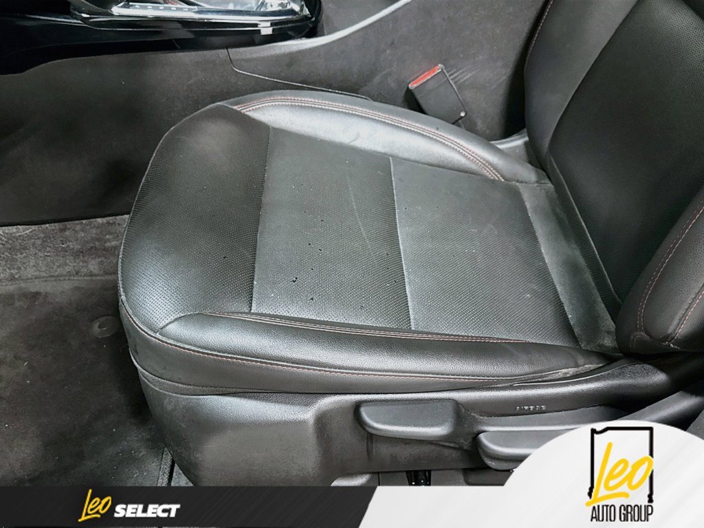 Used 2024 Chevrolet Trax RS FWD image 21