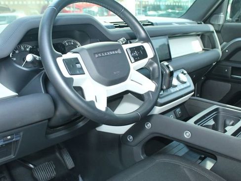 Used 2023 Land Rover Defender 110 image 14