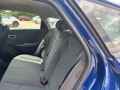 Used 2025 Kia K4 LXS FWD image 24