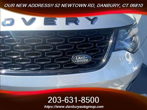 Used 2020 Land Rover Discovery Landmark AWD/4WD image 9