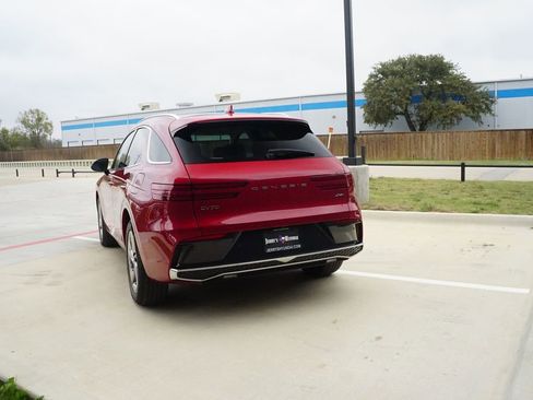 Certified 2026 Genesis GV70 2.5T Select image 5