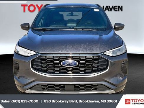 Used 2024 Ford Escape ST-Line image 3