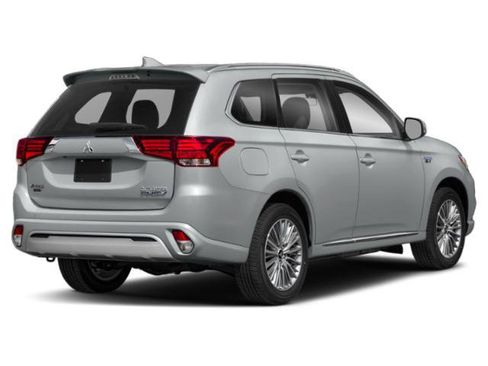 Used 2019 Mitsubishi Outlander GT image 2